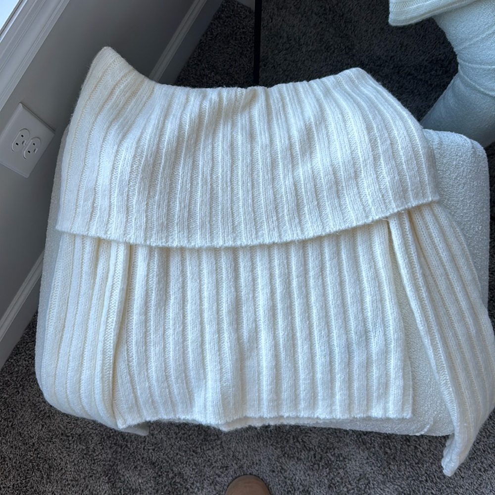 NWOT Ribbed Off the Shoulder Sweater